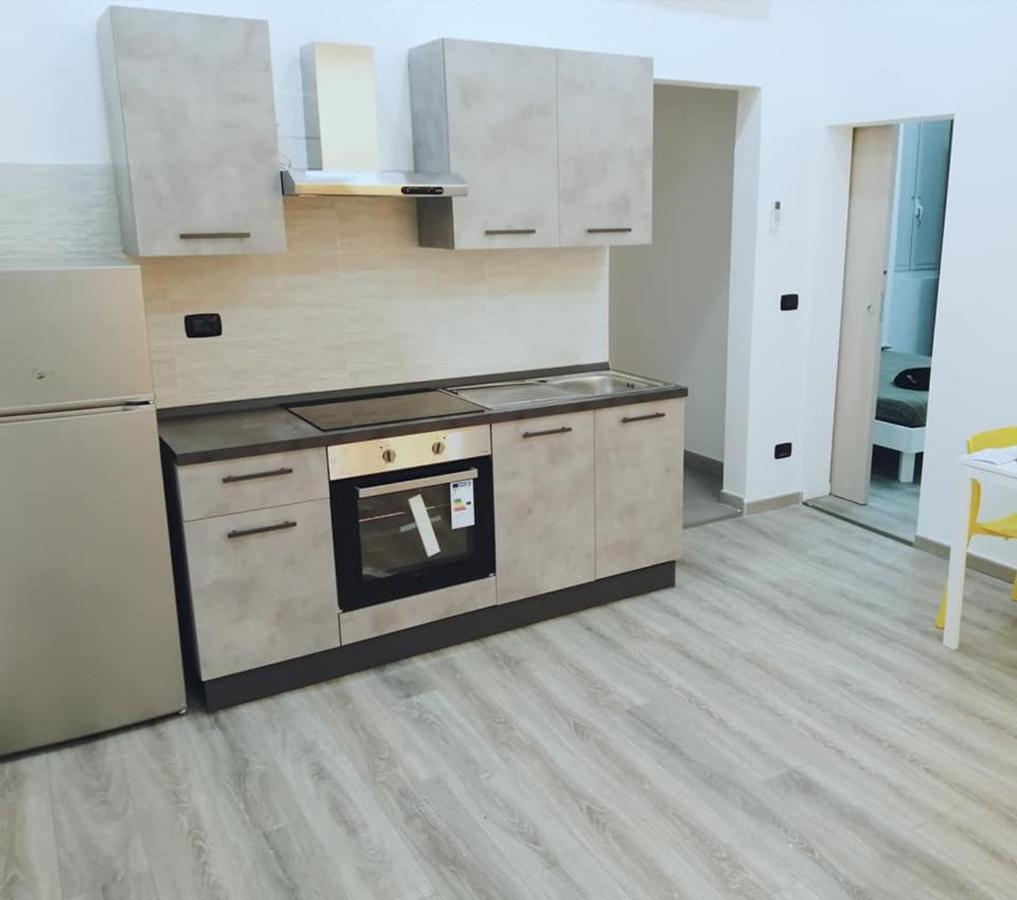 Appartamento Nuovo A 1 Minuto Dal Porto Livorno Ngoại thất bức ảnh