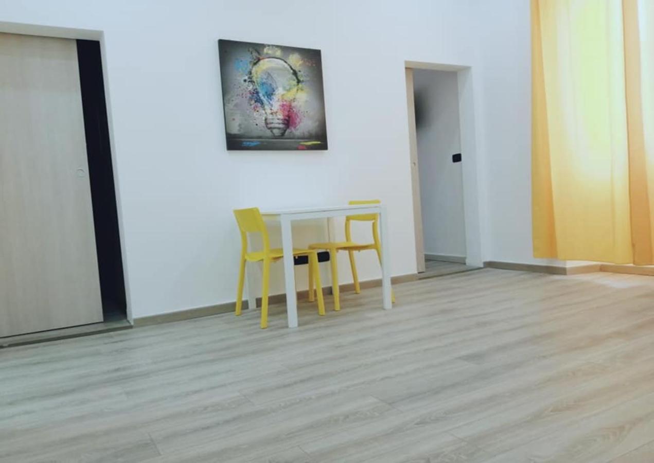 Appartamento Nuovo A 1 Minuto Dal Porto Livorno Ngoại thất bức ảnh