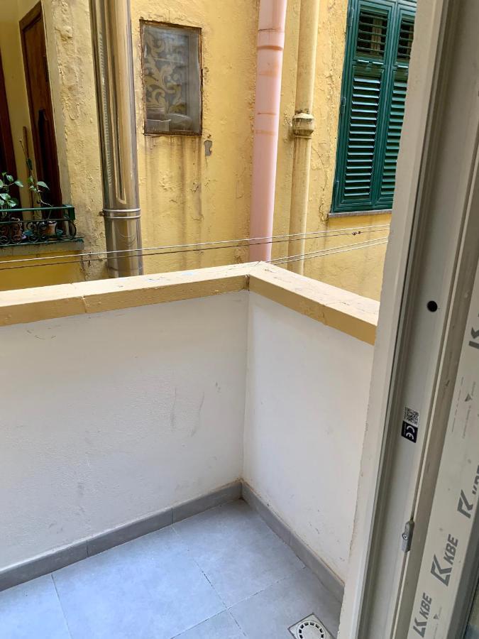 Appartamento Nuovo A 1 Minuto Dal Porto Livorno Ngoại thất bức ảnh